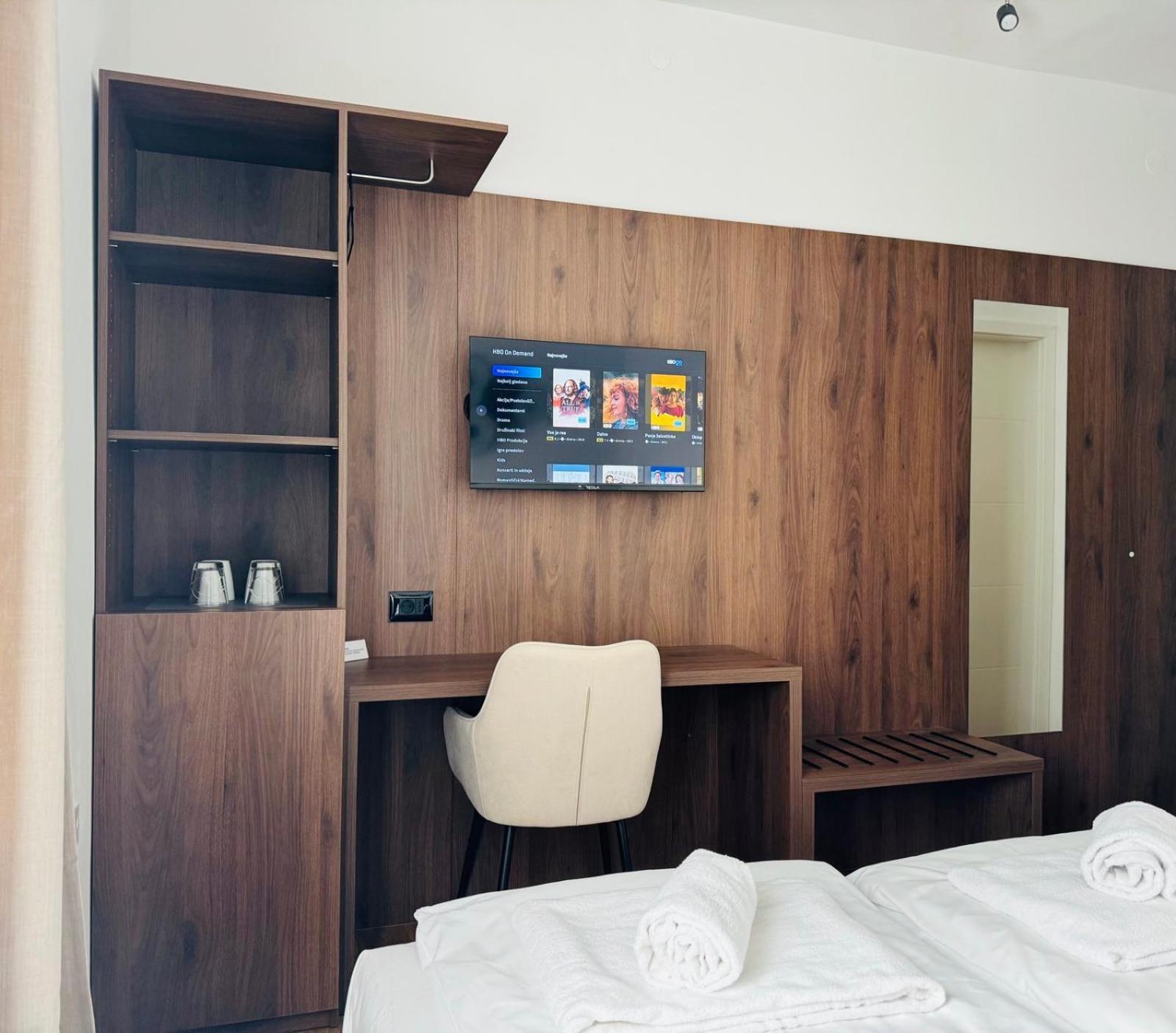 Apartments & Rooms Artemus Belveder コペル エクステリア 写真